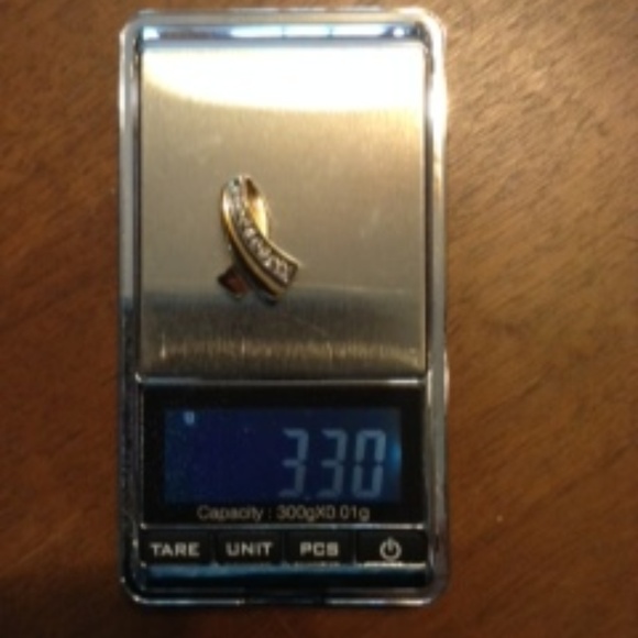 Diamond Pendant 0.25 carat total weight in 14KYG - Picture 4 of 5